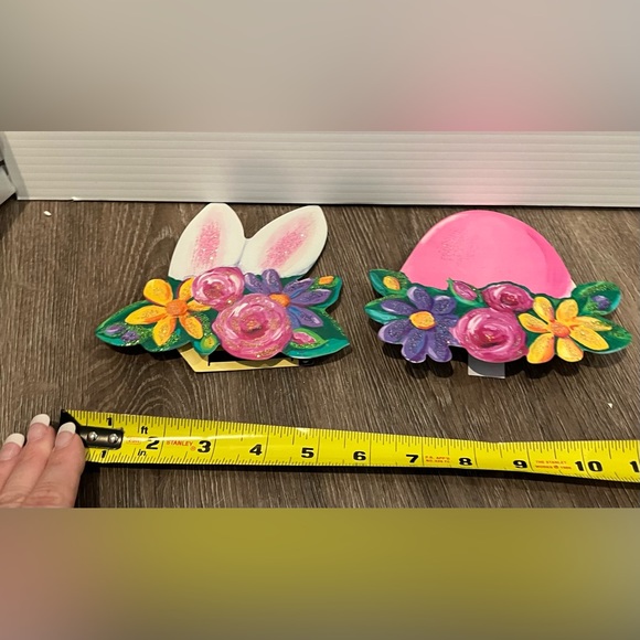 Super Cute Round Top Metal Easter Decorations with Stands- Set of 2- NWT - Picture 4 of 4
